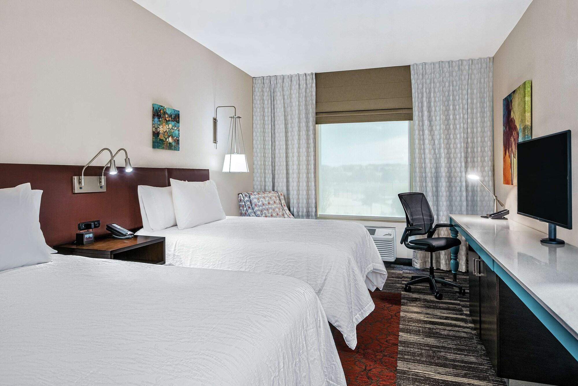 Hilton Garden Hotel 3*